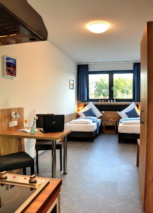 Motel Am Fuerfelder Schloss Bad Rappenau Buitenkant foto