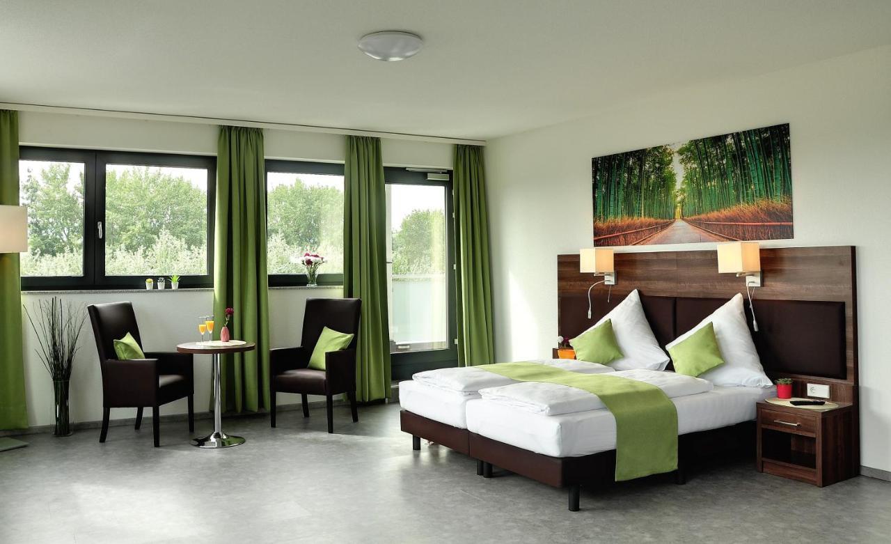 Motel Am Fuerfelder Schloss Bad Rappenau Buitenkant foto