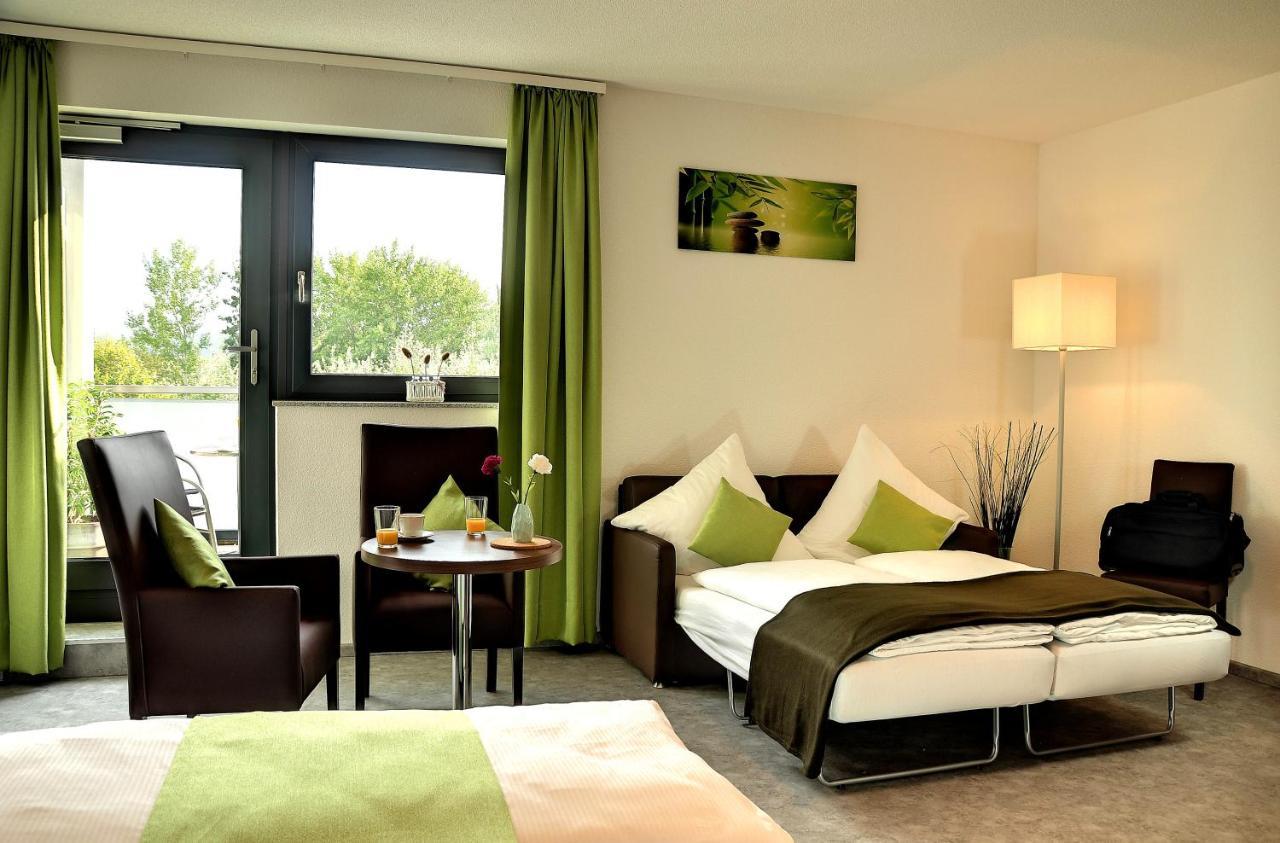 Motel Am Fuerfelder Schloss Bad Rappenau Buitenkant foto